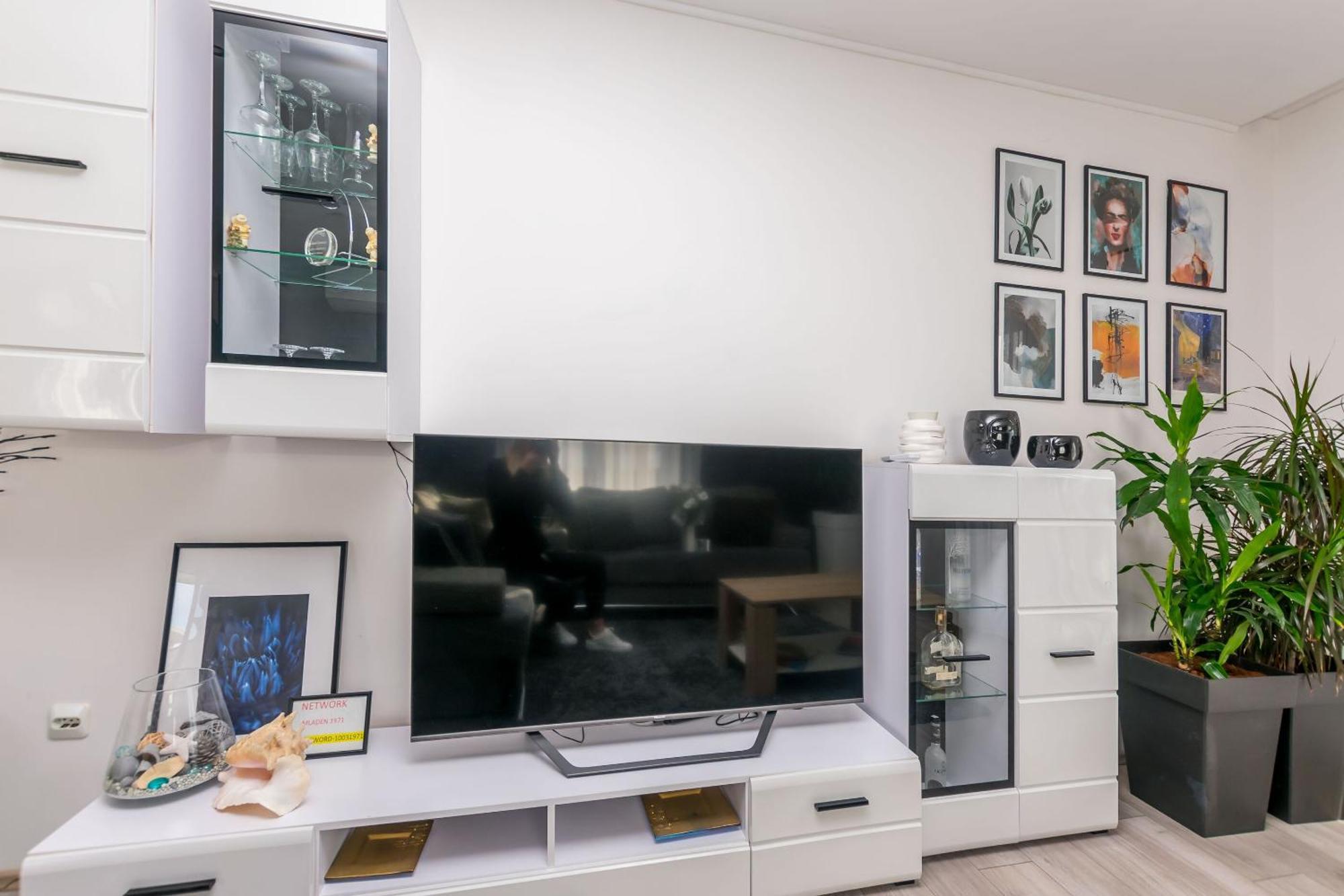 Apartments Mladen Duce Ngoại thất bức ảnh