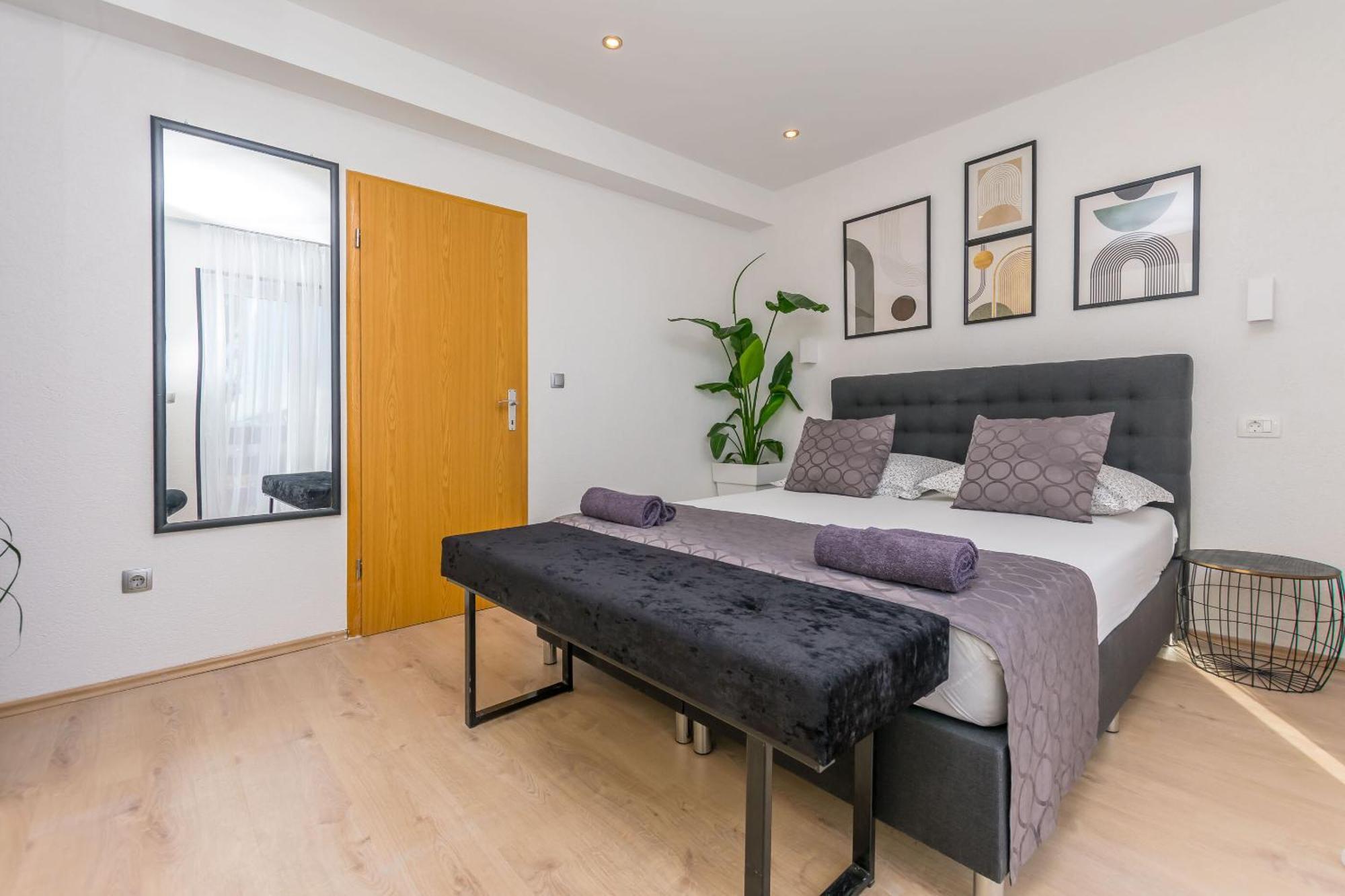 Apartments Mladen Duce Ngoại thất bức ảnh