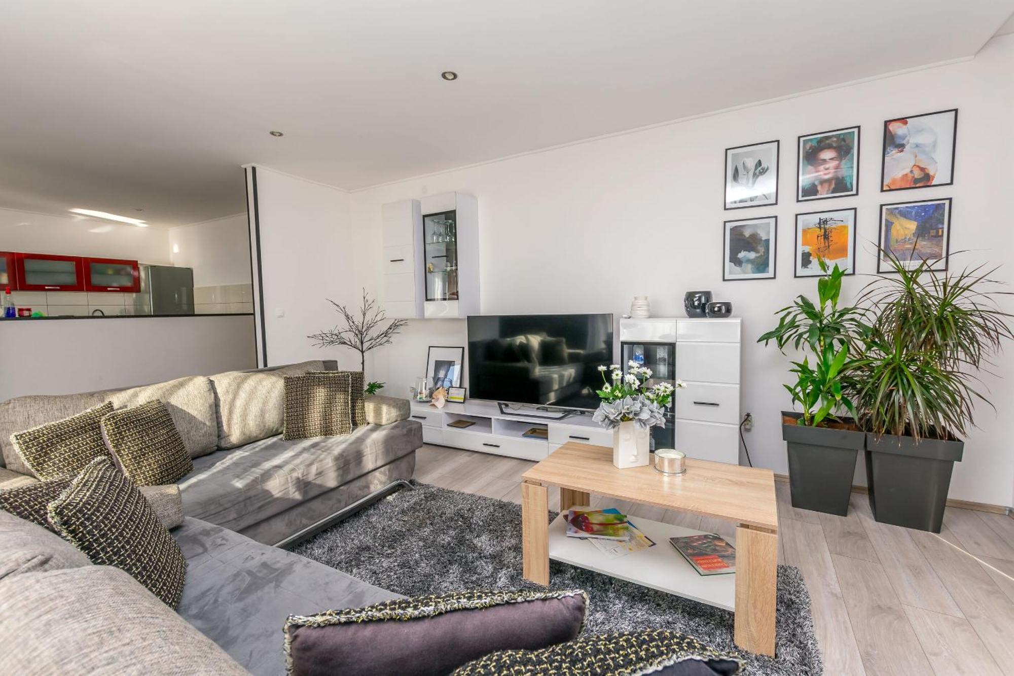 Apartments Mladen Duce Ngoại thất bức ảnh