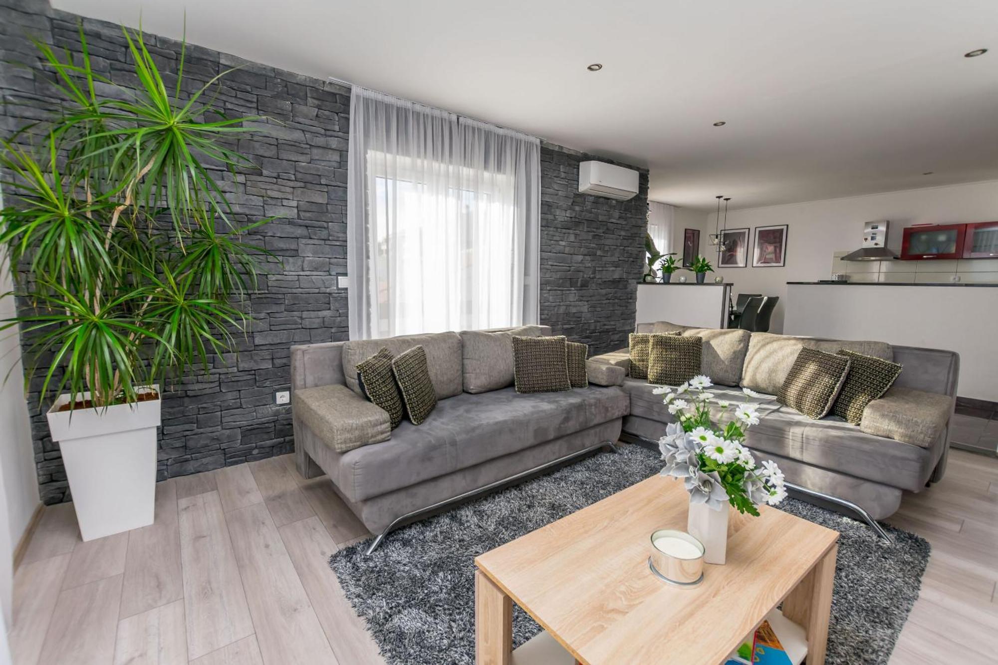 Apartments Mladen Duce Ngoại thất bức ảnh