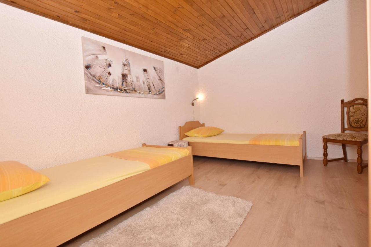Apartments Mladen Duce Ngoại thất bức ảnh